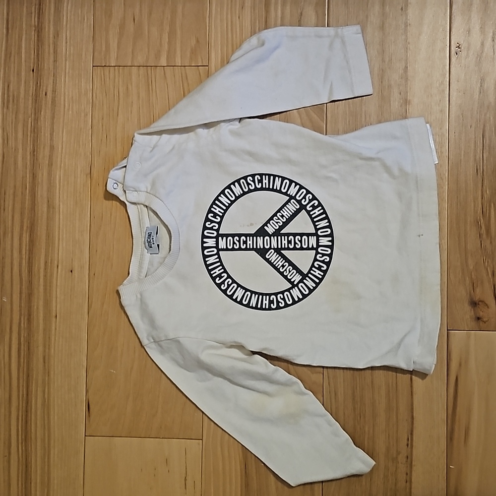 Moschino t shirt